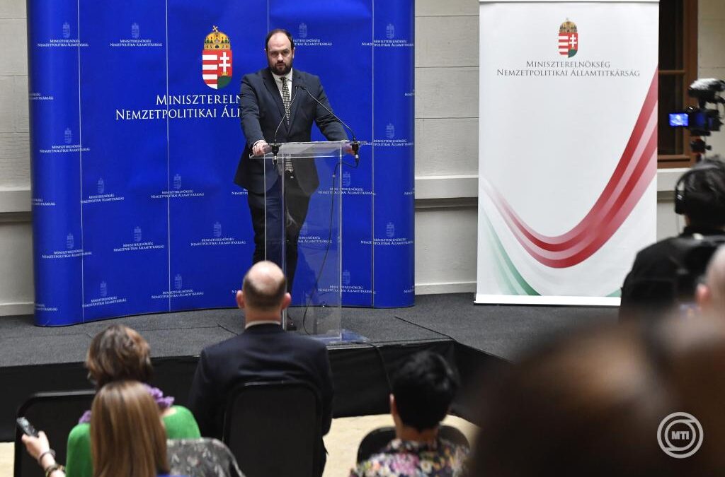 Nacsa Lőrinc: rajzpályázat indult középiskolások számára Magyarok a Kárpát-medencében címmel