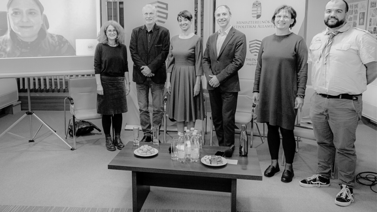 Történetek rólunk: az identitás formálása gyerekkorban